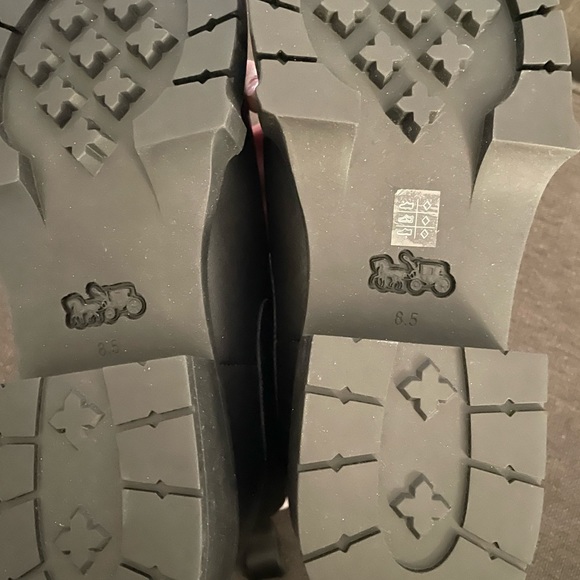 Coach Lenora Leather Boot Black Size 8.5B - Picture 2 of 5